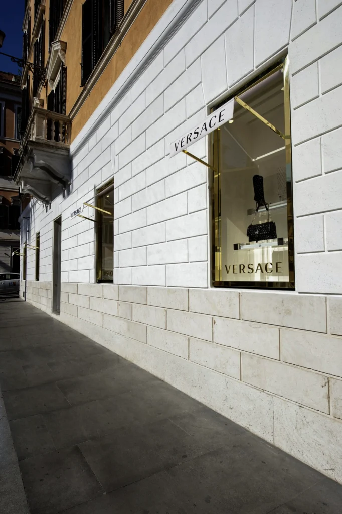 Versace pzza di Spagna