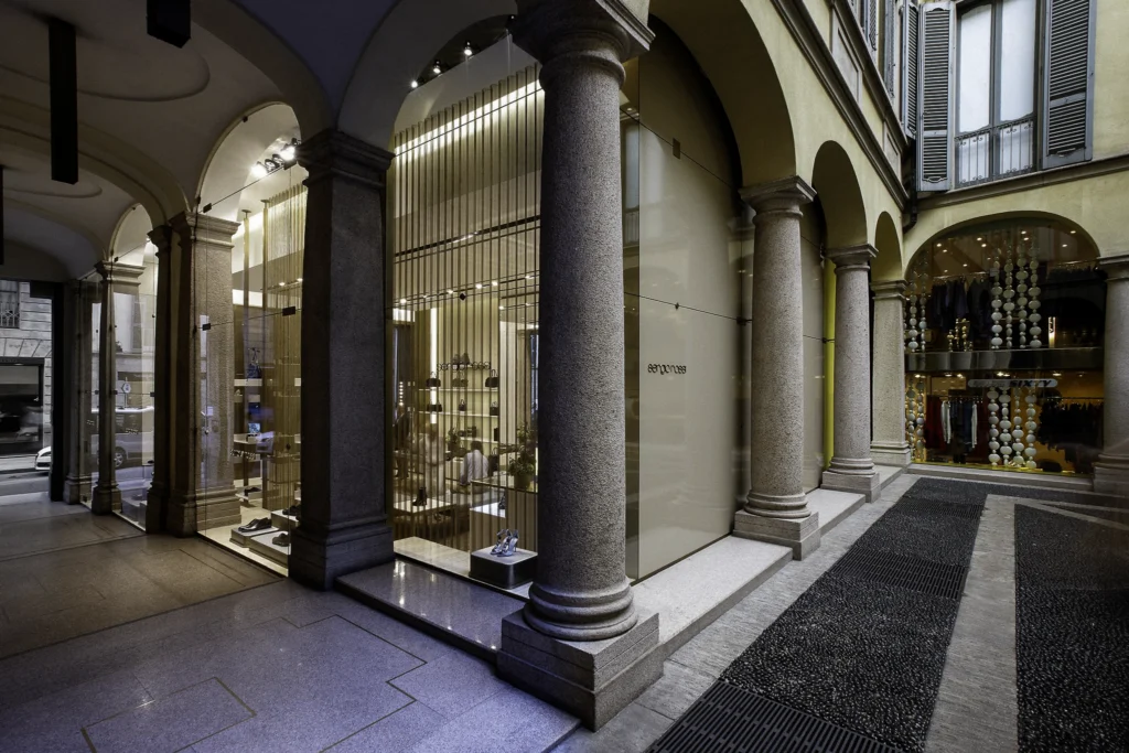 Sergio Rossi Boutique Milano — 1