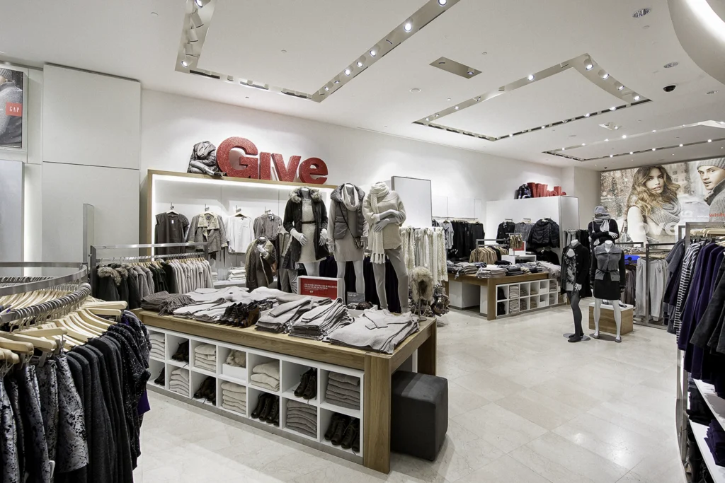 GAP Flagship Milano — 3