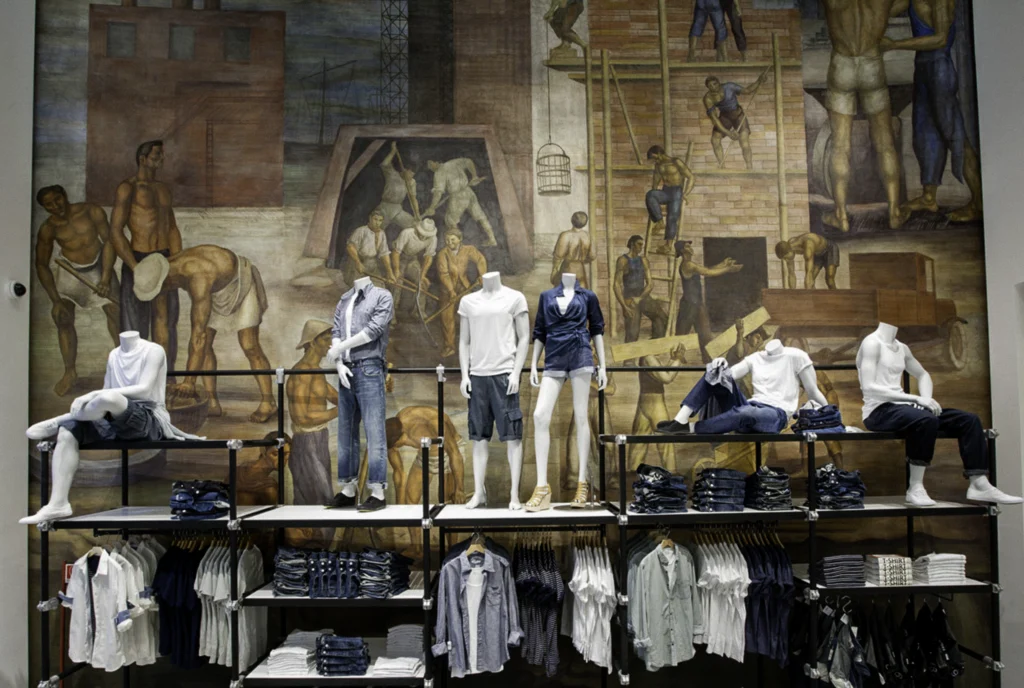 GAP Flagship Roma — 3