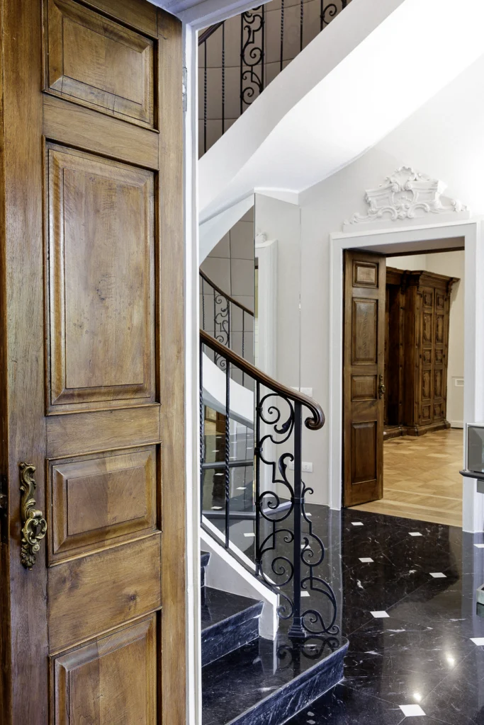 Neuberger Berman Office — 6