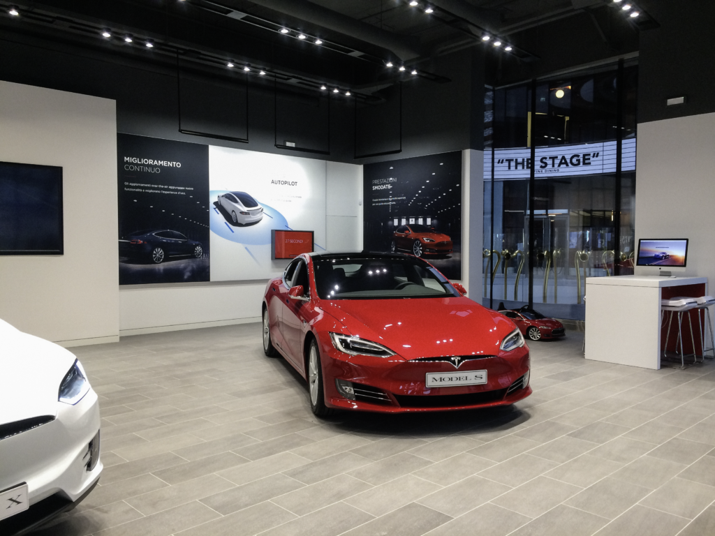 Tesla Gae Aulenti