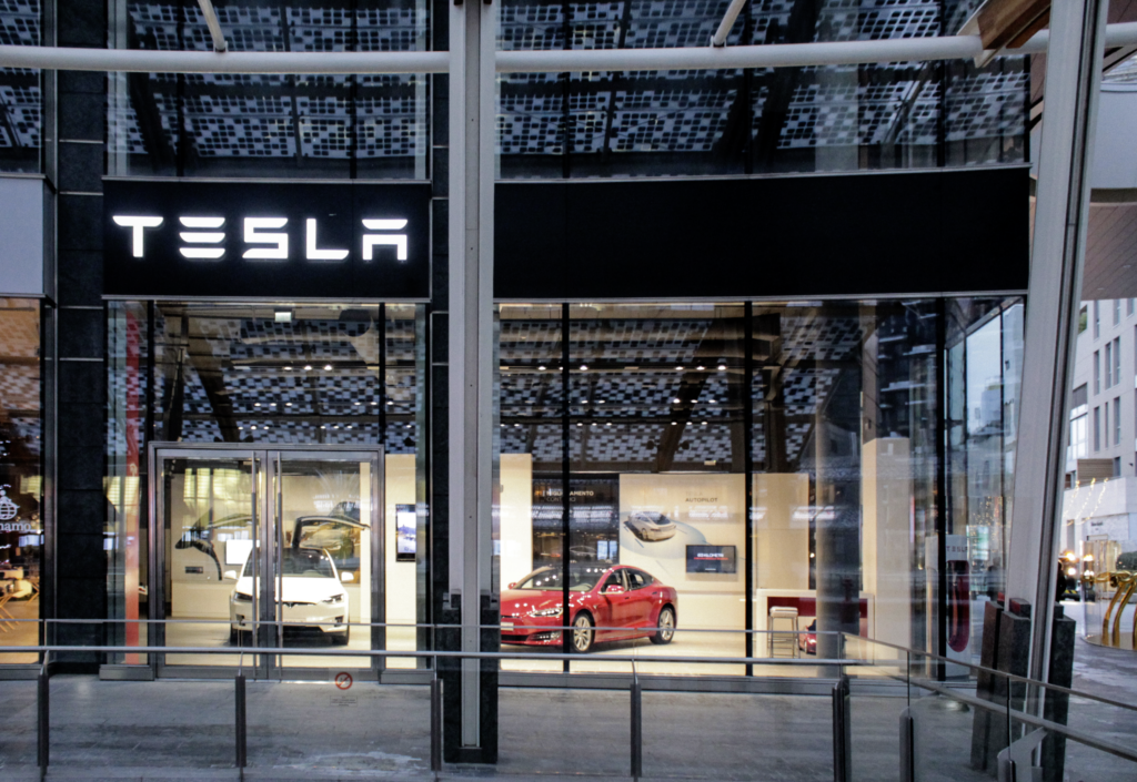 Tesla Gae Aulenti