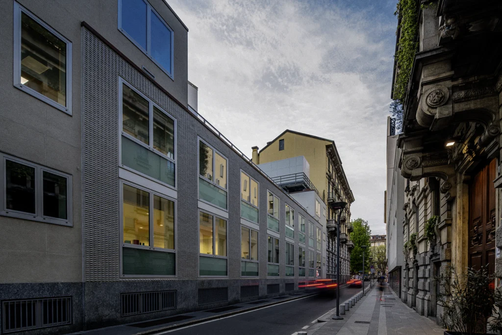 Via Carducci Offices — 2