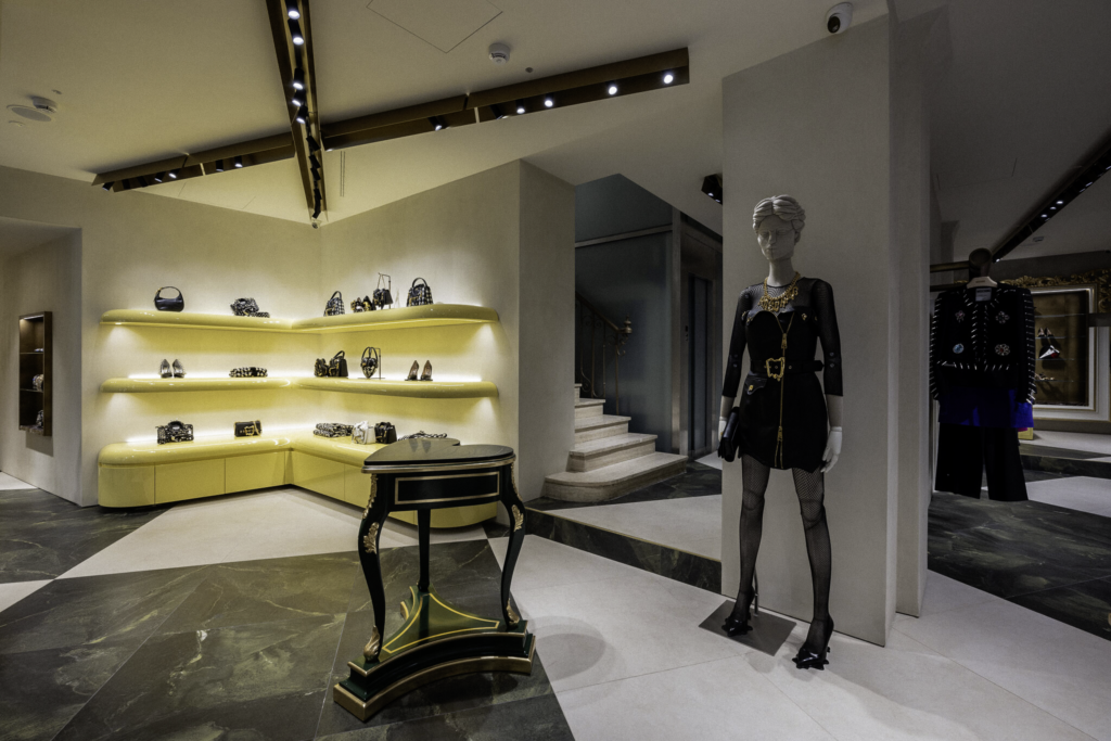 Moschino Roma