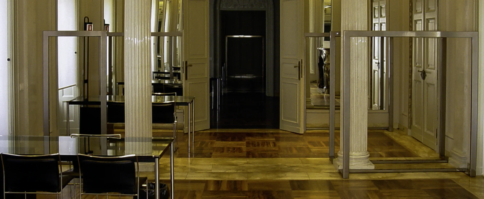 versace showroom