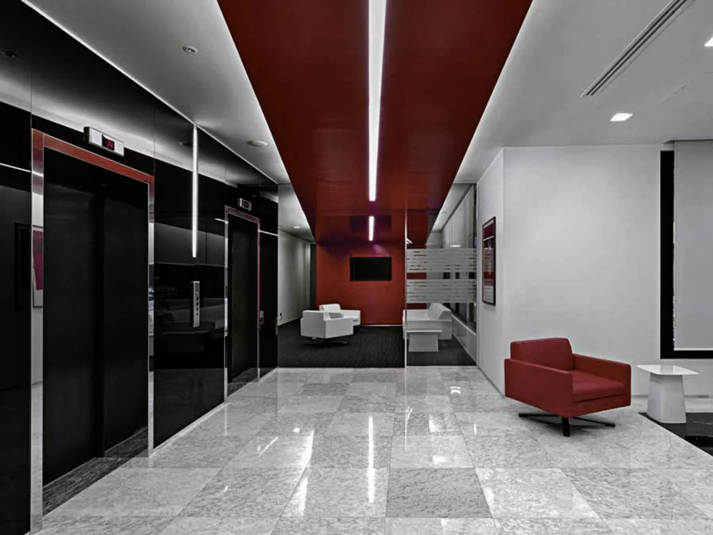 Société Générale Milan Offices — 3
