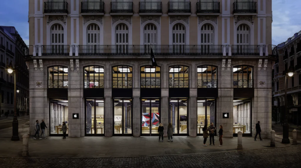 Apple Puerta del Sol